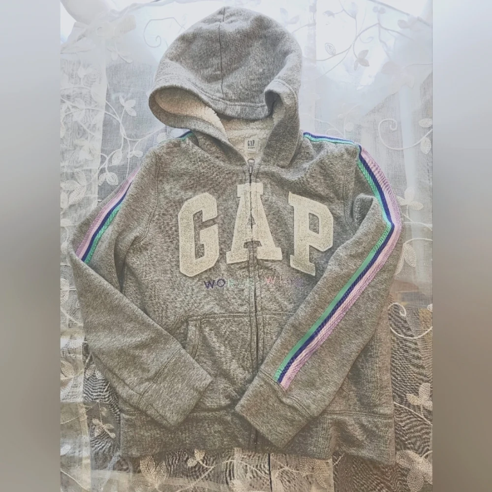 GAP hooded sweater XXL/14-16 with sherpa lining
